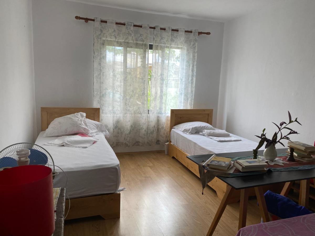 Rupa Guest House Camping Shkodra Kültér fotó